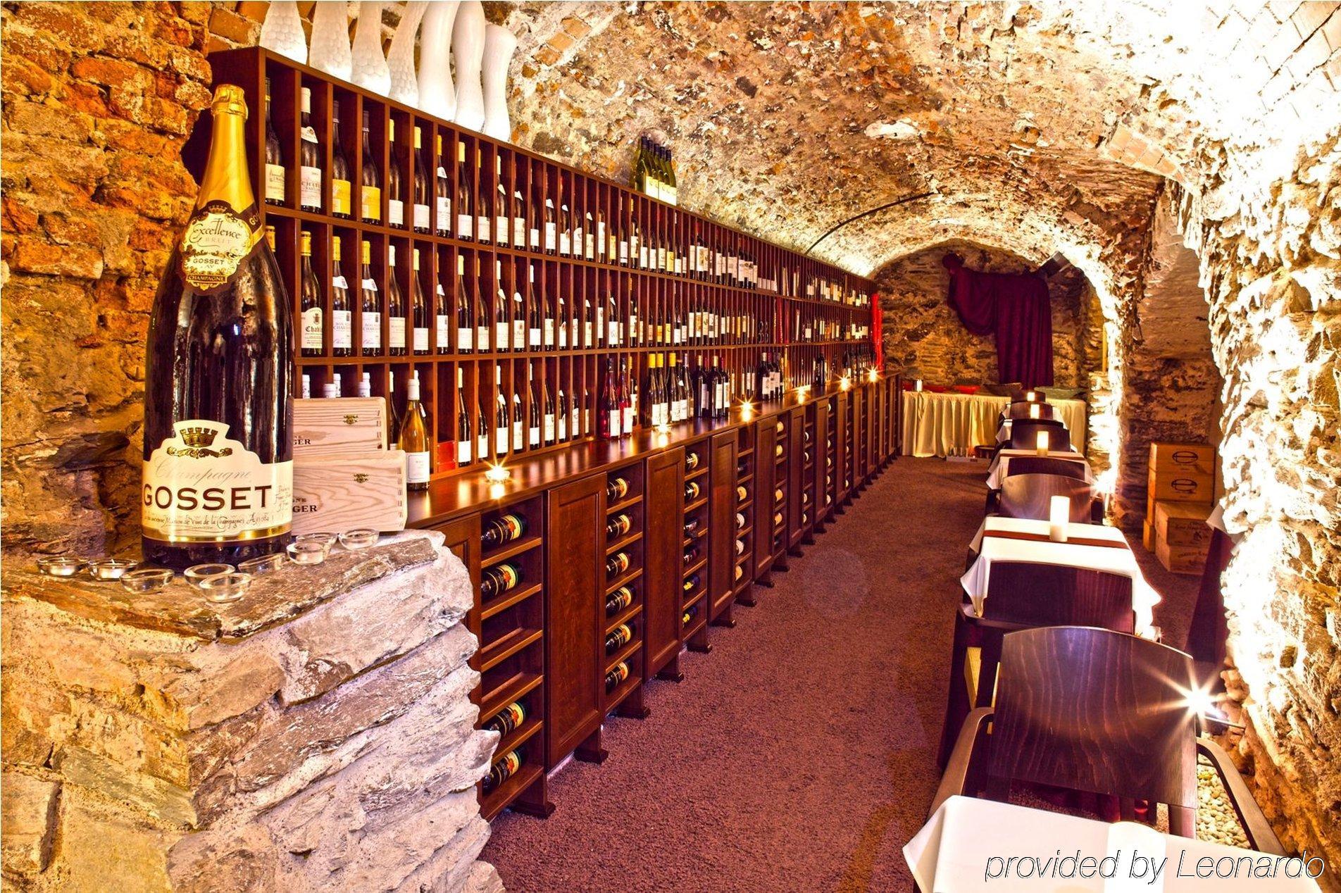 Boutique Hotel Zlaty Dukat Košice Εστιατόριο φωτογραφία